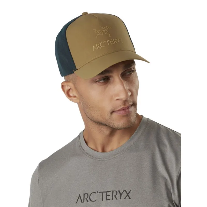 Arc'teryx  Logo Trucker Hat - Cappelino