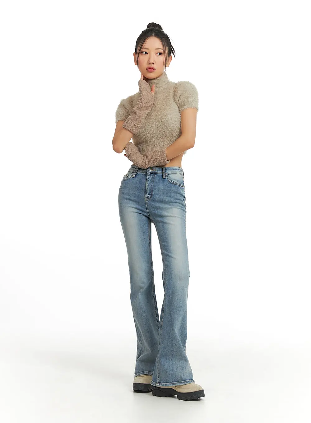 Mid Rise Solid Flared Jeans CJ429