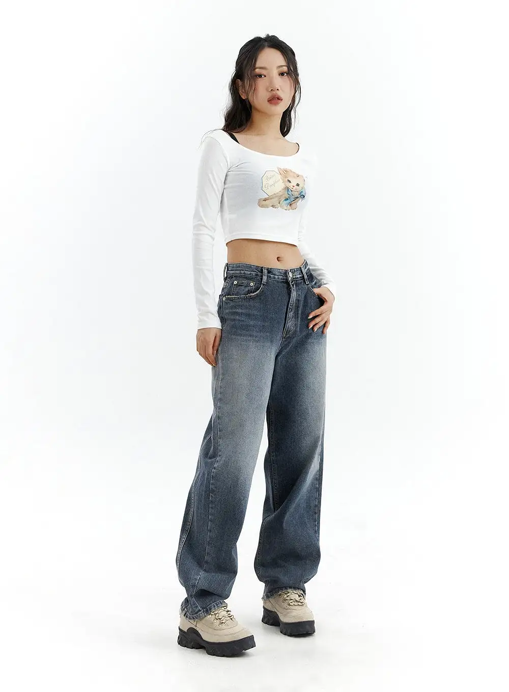 Washed Button Straight Leg Jeans CJ425